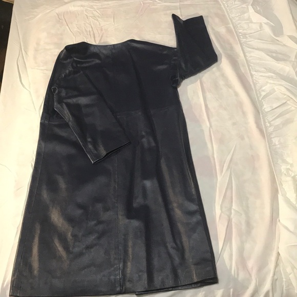 Lisa Perry - Picture 7 of 7